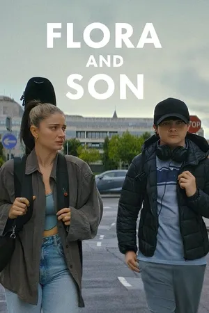Flora and Son (2023) – กีตาร์โปร่งเก่า รอยร้าวแม่ลูก สู่ท่วงทำนองเชื่อมหัวใจข้ามทวีปของ จอห์น คาร์นีย์, อีฟ ฮิวสัน และ โจเซฟ กอร์ดอน-เลวิตต์ ในฐานะภาพยนตร์แนวดราม่า-คอมเมดี้มิวสิคัลฟีลกู้ด (Heartwarming Musical Comedy-Drama) Flora and Son (2023) ผลงานการกำกับและเขียนบทของ จอห์น คาร์นีย์ (John Carney ผู้กำกับแถวหน้าสายหนังดนตรีจาก Once, Begin Again และ Sing Street) คือภาพยนตร์ชิ้นเอกที่ยังคงตอกย้ำพลังของเสียงดนตรีในการเยียวยาชีวิต หนังพาผู้ชมไปสัมผัสความสัมพันธ์อันเปราะบางของแม่เลี้ยงเดี่ยววัยสาวกับลูกชายวัยรุ่นในดับลิน นำแสดงโดย อีฟ ฮิวสัน (Eve Hewson ลูกสาวของโบโนแห่งวง U2) ในบทบาทแจ้งเกิดเต็มตัว ร่วมด้วย โอเรน คินแลน (Orén Kinlan), โจเซฟ กอร์ดอน-เลวิตต์ (Joseph Gordon-Levitt) และ แจ็ค เรย์เนอร์ (Jack Reynor) เรื่องย่อ: ขยะริมทาง สู่บทเรียนกีตาร์ออนไลน์ที่รื้อฟื้นสายสัมพันธ์ เรื่องราวเริ่มต้นขึ้นในย่านชนชั้นแรงงานของกรุงดับลิน ประเทศไอร์แลนด์ ฟลอร่า (รับบทโดย อีฟ ฮิวสัน) คุณแม่เลี้ยงเดี่ยววัยสาวผู้ใช้ชีวิตไปวันๆ ด้วยการทำงานและปาร์ตี้เพื่อลืมความเหนื่อยล้า เธอกำลังปวดหัวอย่างหนักกับ แม็กซ์ (รับบทโดย โอเรน คินแลน) ลูกชายวัย 14 ปี ที่มีพฤติกรรมเกเร ก้าวร้าว และมีคดีลักขโมยเล็กๆ น้อยๆ จนตำรวจขู่ว่าจะส่งตัวเขาเข้าสถานพินิจหากฟลอร่าไม่หากิจกรรมสร้างสรรค์ให้ลูกทำ วันหนึ่ง ฟลอร่าเจอกีตาร์โปร่งเก่าสภาพเยินถูกทิ้งไว้ในถังขยะ เธอจึงนำมันไปซ่อมแซมเพื่อมอบเป็นของขวัญวันเกิดให้แม็กซ์ ทว่าแม็กซ์กลับปฏิเสธอย่างไร้เยื่อใยและหันไปสนใจเพียงการทำบีตเพลงฮิปฮอปในคอมพิวเตอร์ ด้วยความเสียดาย ฟลอร่าจึงตัดสินใจหัดเล่นกีตาร์ด้วยตัวเอง และได้ลงทะเบียนเรียนคอร์สออนไลน์กับ เอียน (รับบทโดย โจเซฟ กอร์ดอน-เลวิตต์) อดีตนักดนตรีหนุ่มชาวอเมริกันผู้เปิดสอนผ่าน Zoom จากลอสแอนเจลิส บทเรียนกีตาร์ผ่านหน้าจอคอมพิวเตอร์ไม่ได้สอนเพียงคอร์ดดนตรีพื้นฐาน แต่เปิดพื้นที่ให้ฟลอร่าได้ปลดปล่อยความรู้สึก ความฝันที่เคยวางทิ้งไว้ และค้นพบเสน่ห์ของการแต่งเพลง ขณะเดียวกัน ดนตรีก็ค่อยๆ กลายเป็นสะพานเชื่อมช่องว่างระหว่างเธอกับแม็กซ์ เมื่อทั้งสองเริ่มนำเสียงกีตาร์โปร่งและบีตดนตรีสังเคราะห์มารวมเข้าด้วยกัน กลายเป็นการทดลองทางดนตรีที่ช่วยสมานรอยร้าวในครอบครัวและนำทางให้ทั้งคู่ก้าวข้ามปัญหาชีวิต สุนทรียะแห่งโฟล์กผสานฮิปฮอป โลกเสมือนจริงผ่านหน้าจอ และเสน่ห์สไตล์ไอริช Flora and Son (2023) โดดเด่นด้วยการผสมผสานแนวดนตรีที่แตกต่างอย่าง โฟล์กอะคูสติก (Folk Acoustic) และ ฮิปฮอป/อิเล็กทรอนิกส์บีต (Hip-hop Beats) ได้อย่างกลมกลืน เพลงประกอบภาพยนตร์อย่าง "High Life" และ "Meet in the Middle" ถ่ายทอดความดิบ ความจริงใจ และความหวังได้อย่างทรงพลัง จอห์น คาร์นีย์ ใช้ลูกเล่นภาพเหนือจริงในฉากการเรียนออนไลน์ โดยให้ตัวละครของเอียนหลุดออกจากกรอบหน้าจอโน้ตบุ๊กมานั่งเล่นกีตาร์เคียงข้างฟลอร่าในห้องพักจริง ซึ่งช่วยขับเน้นมิติความเหงาและความผูกพันข้ามทวีปได้อย่างแยบยล ความยอดเยี่ยมสูงสุดของภาพยนตร์เรื่องนี้คือ การแสดงของ อีฟ ฮิวสัน ที่มอบการแสดงอันเปี่ยมเสน่ห์ ปากร้าย กวนประสาท แต่แฝงไว้ด้วยความรักและความเปราะบางของคนเป็นแม่อย่างลึกซึ้ง เคมีระหว่างเธอกับ โจเซฟ กอร์ดอน-เลวิตต์ มีความอบอุ่น ละมุนตา ขณะที่การปะทะอารมณ์กับ โอเรน คินแลน ก็เต็มไปด้วยความเป็นธรรมชาติของแม่ลูกสายเลือดไอริชที่คุยกันด้วยความจริงใจ ทำไมถึงเป็นภาพยนตร์ที่คุณต้องไปเป็นพยานด้วยตัวเอง? ลายเซ็นอันทรงเสน่ห์ของ จอห์น คาร์นีย์: ผลงานดนตรีฟีลกู้ดจากผู้กำกับ Once และ Begin Again ที่ยังคงกุมหัวใจคนดูได้อย่างอยู่หมัด การแสดงเปล่งประกายของ อีฟ ฮิวสัน: บทบาทคุณแม่สายลุยที่ทั้งฮา แสบ ซึ้ง และโชว์เสียงร้องได้อย่างน่าประทับใจ เสน่ห์ของ โจเซฟ กอร์ดอน-เลวิตต์: บทครูสอนดนตรีอบอุ่นผ่านหน้าจอที่สร้างรอยยิ้มและความผ่อนคลายให้ผู้ชม บทเพลงฟังสบายแต่บาดลึก: การผสมผสานเพลงโฟล์กเข้ากับบีตสมัยใหม่ที่ถ่ายทอดอารมณ์ได้อย่างลงตัว ผลงานขึ้นหิ้งสำหรับคอหนัง Musical, Drama, Comedy, Family, Feel-Good: หนังดนตรีครอบครัวที่มอบทั้งพลังบวก รอยยิ้ม และความอบอุ่นหัวใจหลังดูจบ